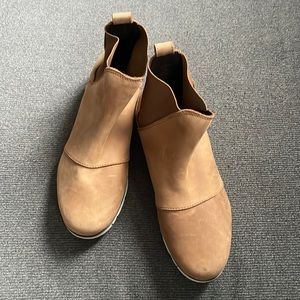 NWOT SOREL bootie